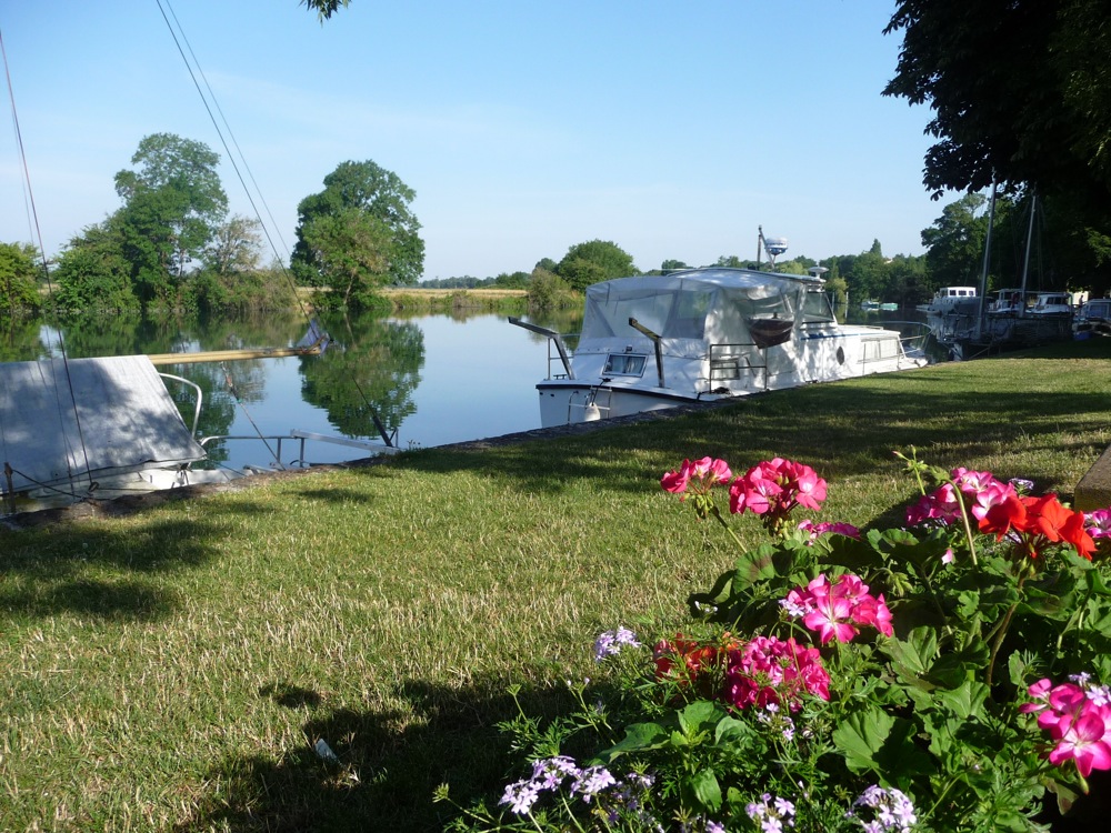 quai-printemps-charente.jpg