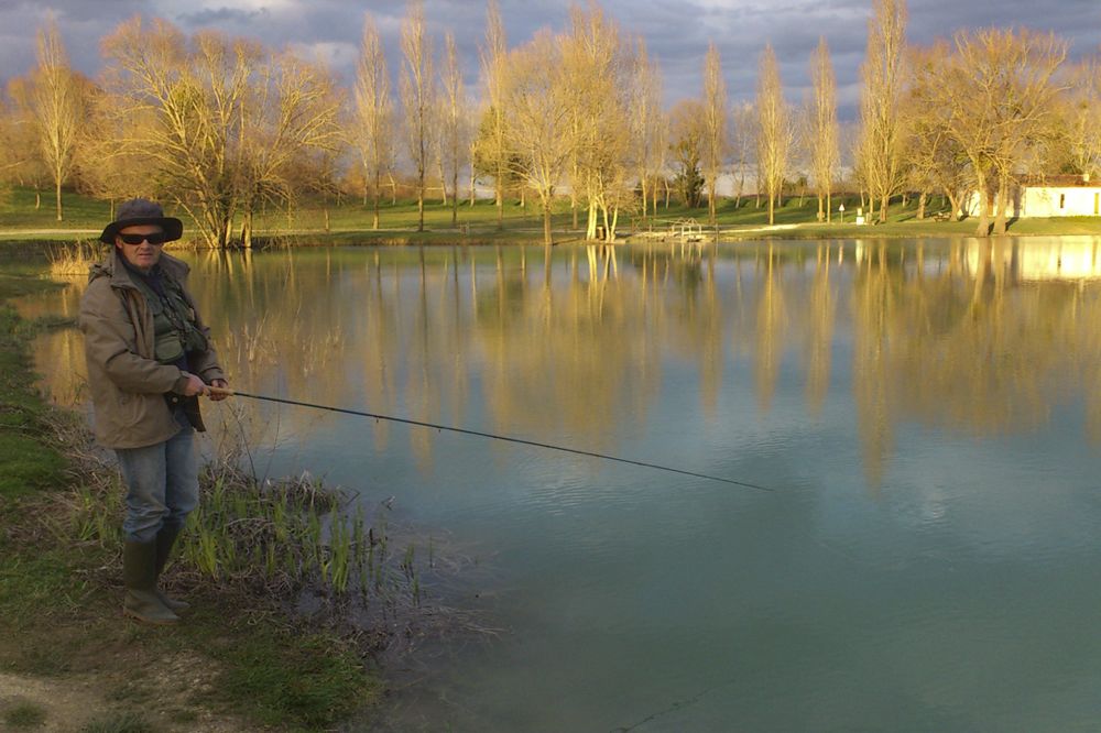 Pêche aux frimas(1).jpg