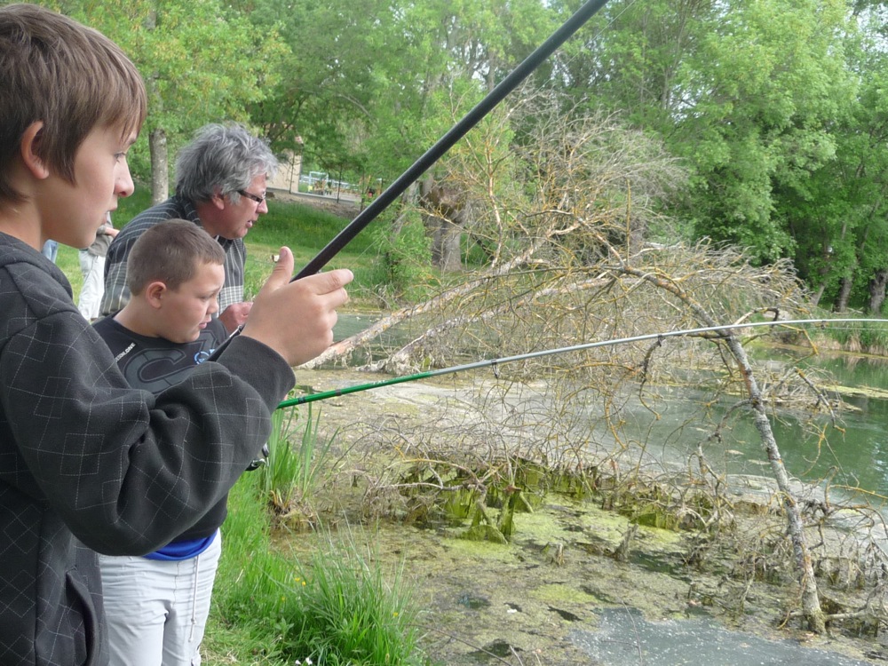 peche-truite-enfant-2011-12.jpg